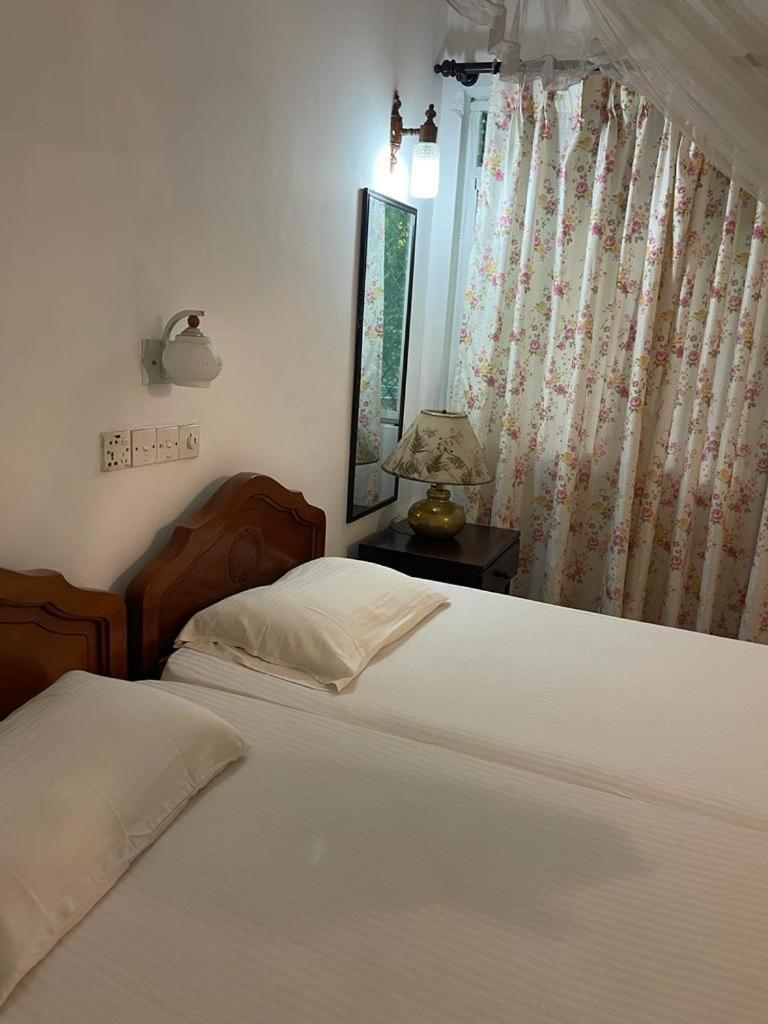 Kandy Inn Madugalle'S Family Guest House المظهر الخارجي الصورة