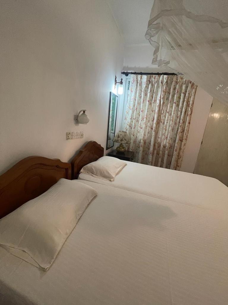 Kandy Inn Madugalle'S Family Guest House المظهر الخارجي الصورة