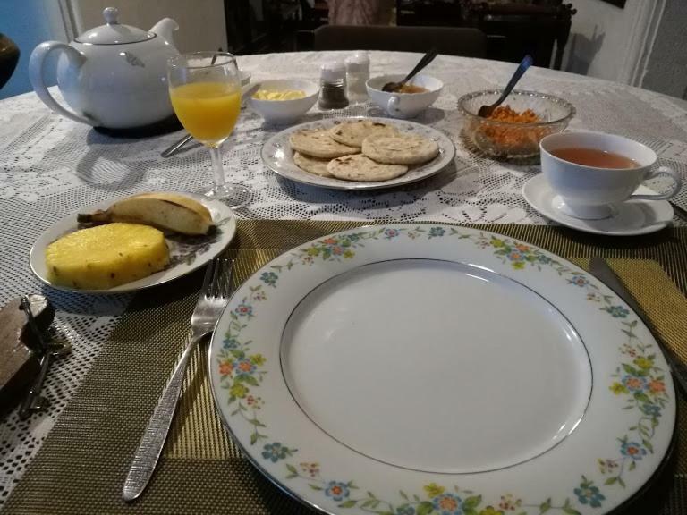 Kandy Inn Madugalle'S Family Guest House المظهر الخارجي الصورة