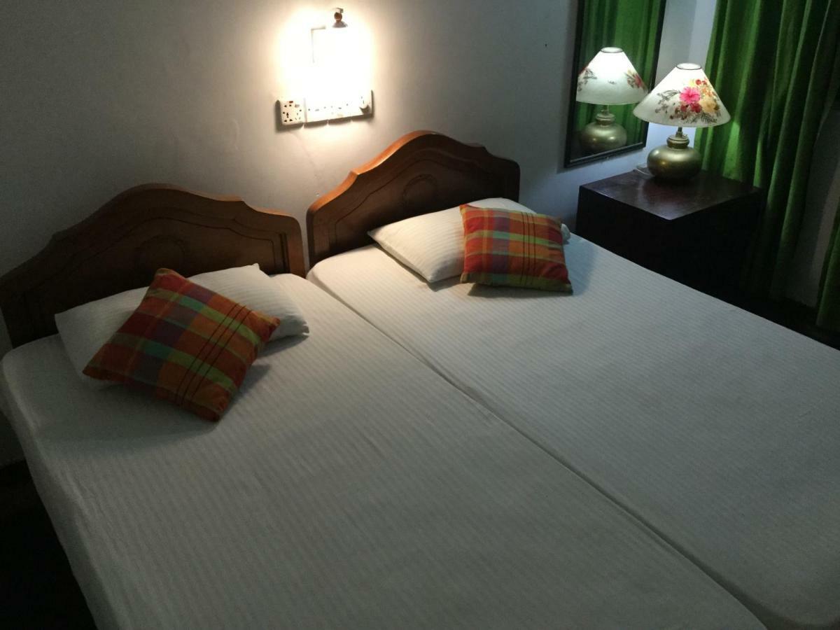 Kandy Inn Madugalle'S Family Guest House المظهر الخارجي الصورة